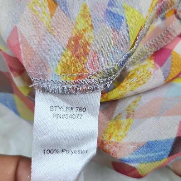 Cabi -225 Avery Aztec Geometric Sheer Button Front Tunic Top Size Medium - Picture 7 of 7